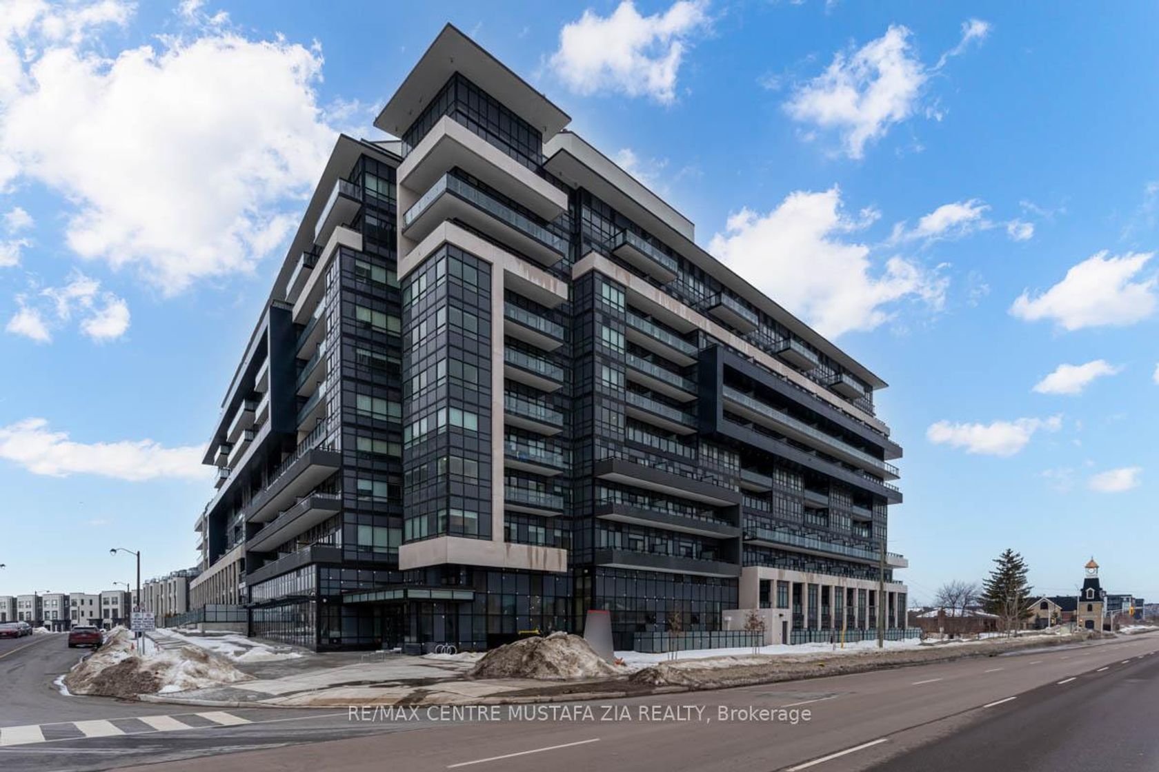 217 - 395 Dundas Street W, GO Glenorchy, Oakville 