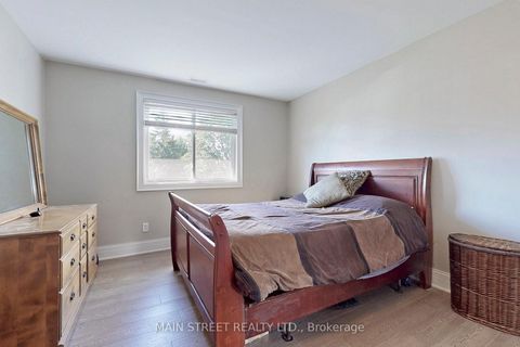 Photo 10 at 350 Miami Drive, Keswick South, Georgina