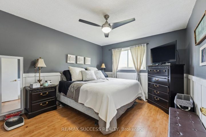 Photo 13 at 82 Lynden Circle, Georgetown, Halton Hills