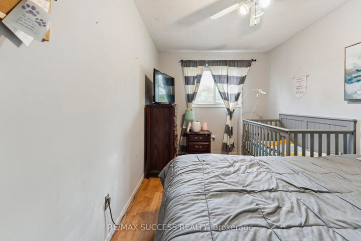 Photo 14 at 82 Lynden Circle, Georgetown, Halton Hills