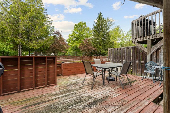 Photo 19 at 82 Lynden Circle, Georgetown, Halton Hills