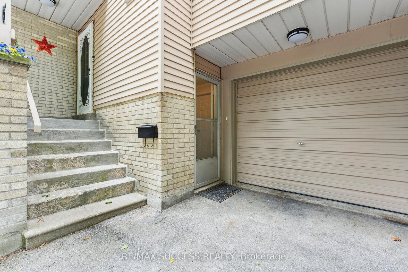 82 Lynden Circle, Georgetown, Halton Hills 2