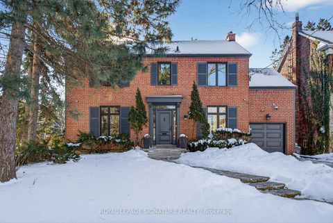 Photo 1 at 137 Cheltenham Avenue, York Mills, Toronto