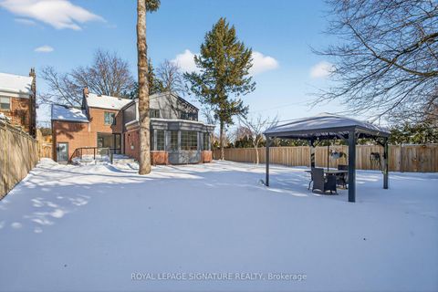 Photo 44 at 137 Cheltenham Avenue, York Mills, Toronto