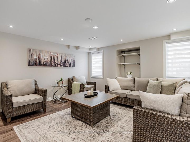 Photo 25 at 109 Barli Crescent, Patterson, Vaughan