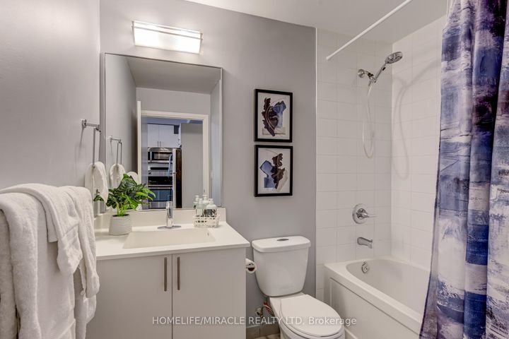 Photo 22 at 510 - 17 Kenaston Gardens, Bayview Village, Toronto