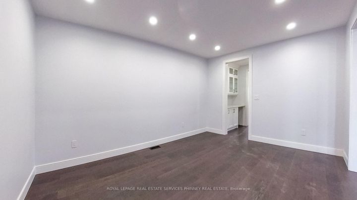 Photo 5 at 1029 Lorne Park Road, Lorne Park, Mississauga