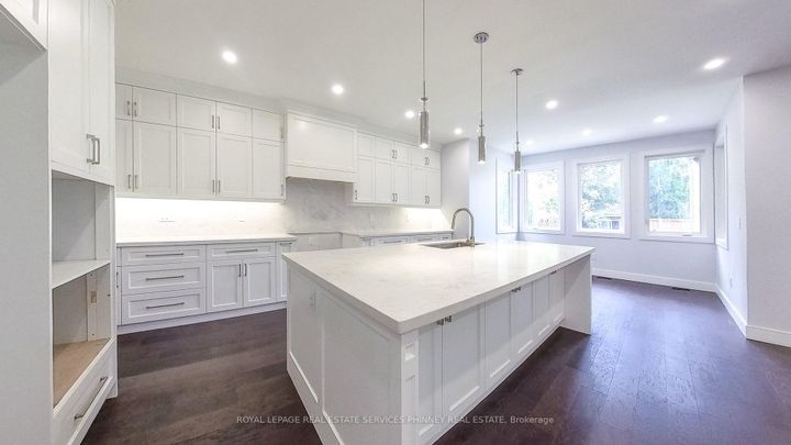 Photo 11 at 1029 Lorne Park Road, Lorne Park, Mississauga