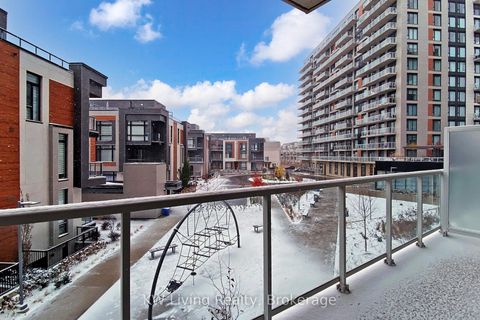 Photo 13 at 212 - 6 David Eyer Road, Rural Richmond Hill, Richmond Hill