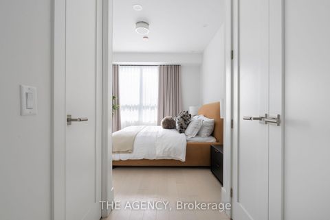 Photo 11 at TH121 - 259 The Kingsway, Humber Valley, Toronto