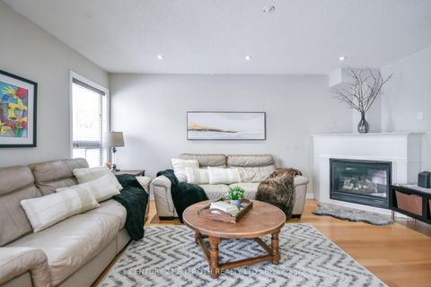 Photo 5 at 47 Maple Crown Terrace, Shore, Barrie