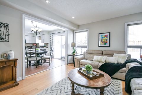 Photo 7 at 47 Maple Crown Terrace, Shore, Barrie