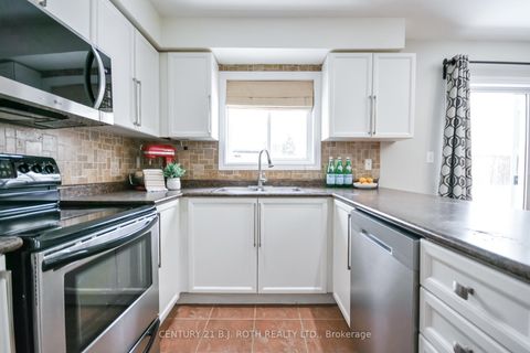 Photo 9 at 47 Maple Crown Terrace, Shore, Barrie