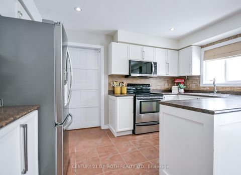 Photo 10 at 47 Maple Crown Terrace, Shore, Barrie