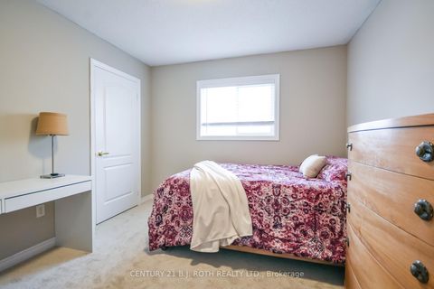 Photo 20 at 47 Maple Crown Terrace, Shore, Barrie