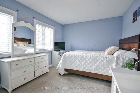 Photo 25 at 47 Maple Crown Terrace, Shore, Barrie