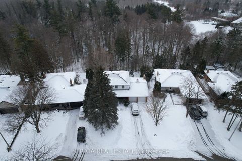 Photo 2 at 111 Camlaren Crescent, Kleinburg, Vaughan