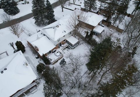 Photo 4 at 111 Camlaren Crescent, Kleinburg, Vaughan