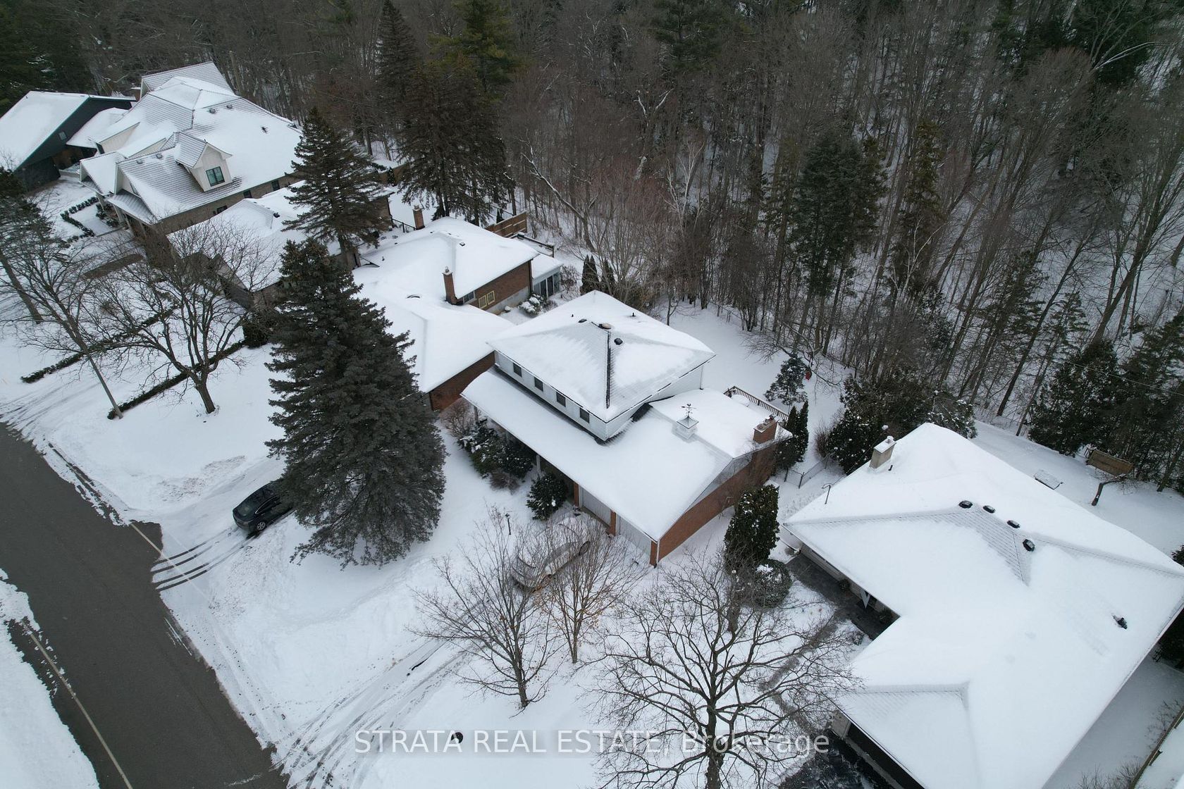 111 Camlaren Crescent, Kleinburg, Vaughan photo number 2