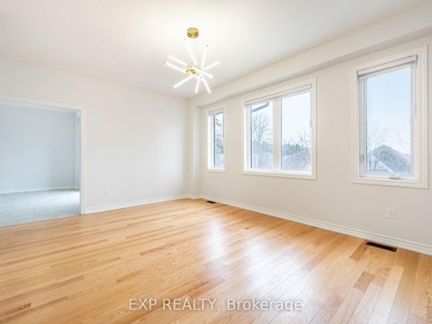 Photo 21 at 51 Ahchie Court, Patterson, Vaughan