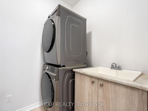 Photo 29 at 51 Ahchie Court, Patterson, Vaughan