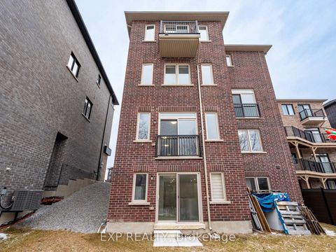 Photo 38 at 51 Ahchie Court, Patterson, Vaughan