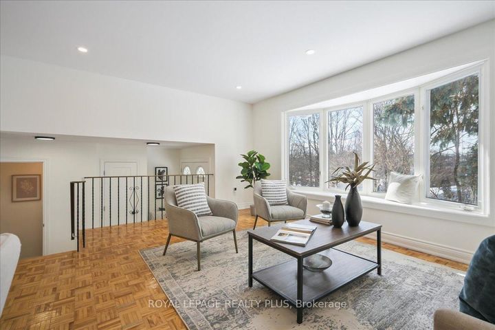 Photo 2 at 3655 Burnbrae Drive, Erindale, Mississauga