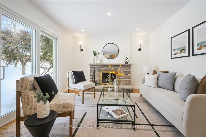 Photo 9 at 3655 Burnbrae Drive, Erindale, Mississauga