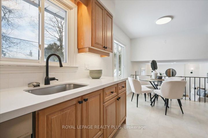 Photo 16 at 3655 Burnbrae Drive, Erindale, Mississauga