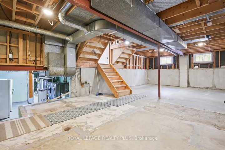 Photo 22 at 3655 Burnbrae Drive, Erindale, Mississauga