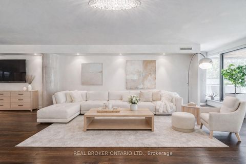 Photo 3 at 201 - 500 Wellington Street W, Waterfront Communities C1, Toronto