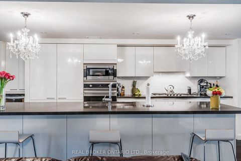 Photo 4 at 201 - 500 Wellington Street W, Waterfront Communities C1, Toronto