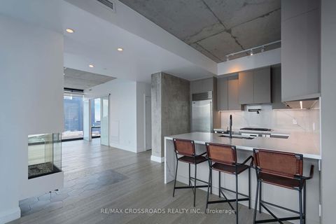 Photo 8 at 4401 - 224 King Street W, Waterfront Communities C1, Toronto