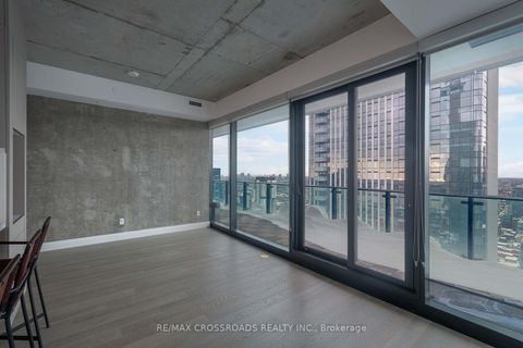 Photo 10 at 4401 - 224 King Street W, Waterfront Communities C1, Toronto