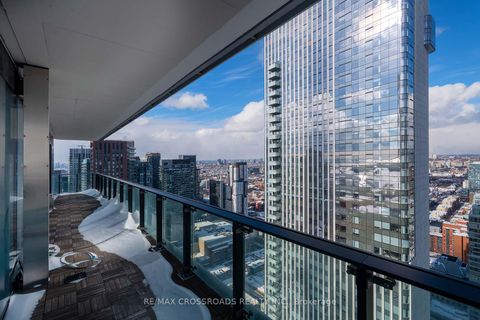 Photo 13 at 4401 - 224 King Street W, Waterfront Communities C1, Toronto