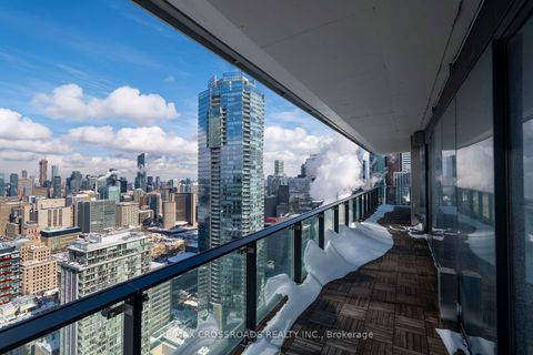 Photo 17 at 4401 - 224 King Street W, Waterfront Communities C1, Toronto