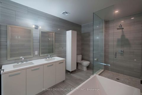 Photo 26 at 4401 - 224 King Street W, Waterfront Communities C1, Toronto