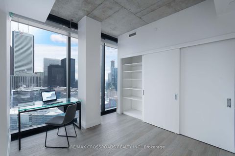 Photo 37 at 4401 - 224 King Street W, Waterfront Communities C1, Toronto