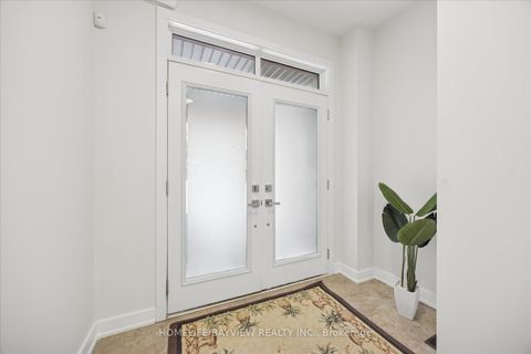 Photo 4 at 97 Dariole Drive, Rural Richmond Hill, Richmond Hill