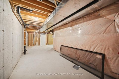 Photo 32 at 97 Dariole Drive, Rural Richmond Hill, Richmond Hill