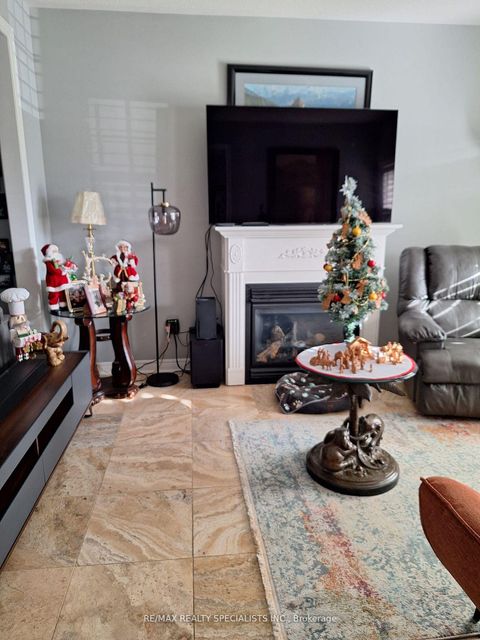 Photo 5 at 1165 Mitchell Court, Alcona, Innisfil