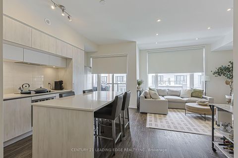 Photo 1 at 303 - 6 STECKLEY HOUSE Lane, Rural Richmond Hill, Richmond Hill