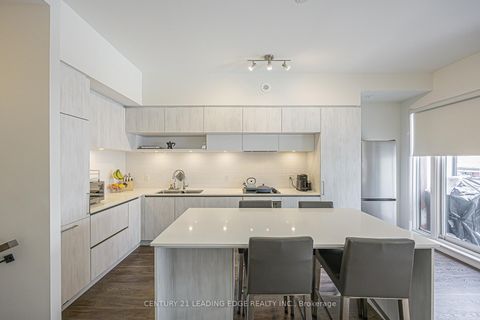 Photo 6 at 303 - 6 STECKLEY HOUSE Lane, Rural Richmond Hill, Richmond Hill