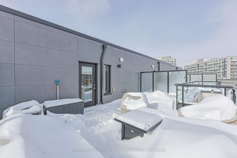 Photo 23 at 303 - 6 STECKLEY HOUSE Lane, Rural Richmond Hill, Richmond Hill