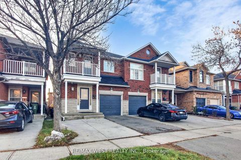 Photo 2 at 40 San Gabriele Place, Humber Summit, Toronto