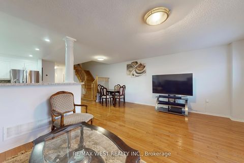 Photo 7 at 40 San Gabriele Place, Humber Summit, Toronto