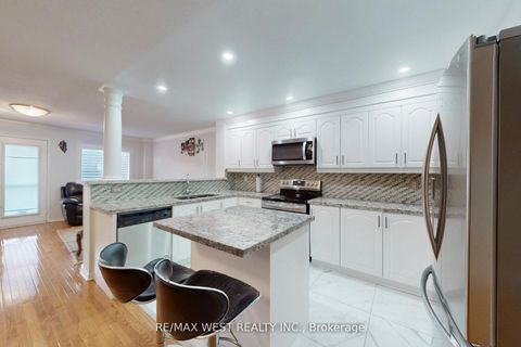 Photo 10 at 40 San Gabriele Place, Humber Summit, Toronto