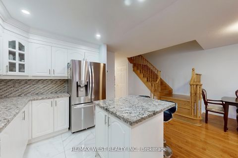 Photo 11 at 40 San Gabriele Place, Humber Summit, Toronto