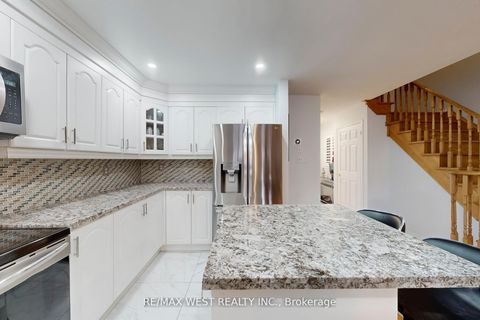 Photo 12 at 40 San Gabriele Place, Humber Summit, Toronto