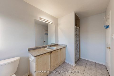 Photo 27 at 40 San Gabriele Place, Humber Summit, Toronto